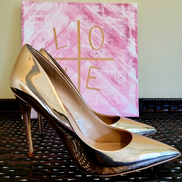 Aldo Rose Gold 'Stressy' Pointed Toe Heels- size 9 - Picture 3 of 8